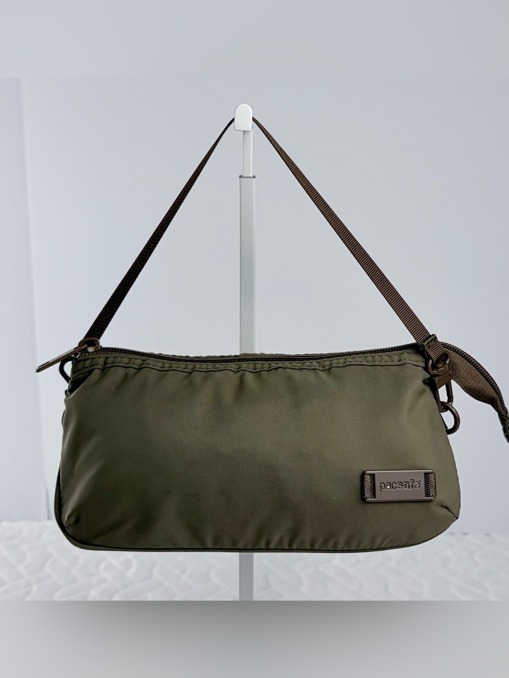 Pacsafe City Safe 75 mini bag RFID safe olive green